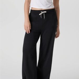 NWT Vuori Women's Halo Essential Wide Leg Black Pants
